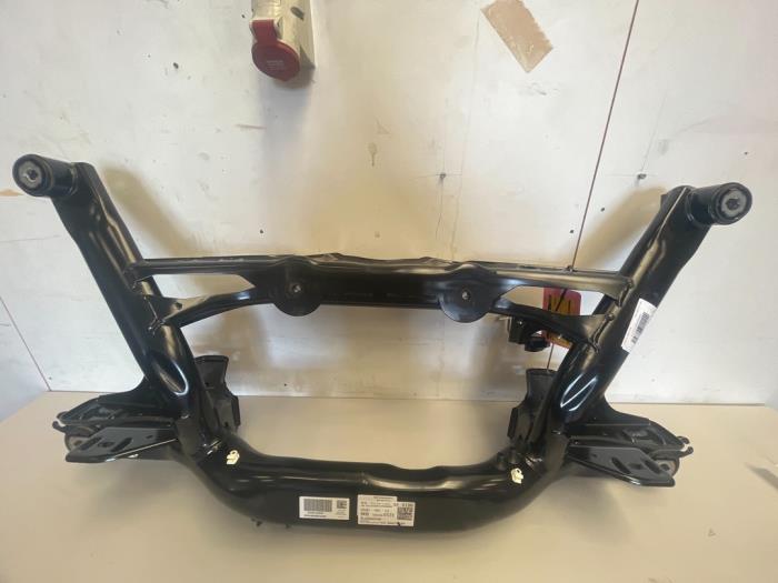 Gebruikte Subframe Volkswagen Golf VIII (CD1) 2.0 TSI R 16V 4Motion Prijs € 59,00 Inclusief btw aangeboden door DVZ Carparts