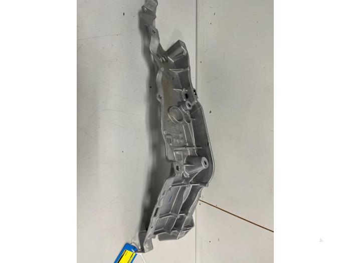 Gebruikte Diversen Mercedes E AMG (R238) 3.0 E-53 AMG EQ Boost 24V 4-Matic+ Prijs € 89,99 Margeregeling aangeboden door DVZ Carparts