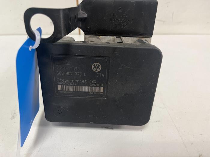 Gebruikte ABS Pomp Volkswagen Polo IV (9N1/2/3) 1.4 16V BiFuel Prijs € 15,00 Margeregeling aangeboden door DVZ Carparts