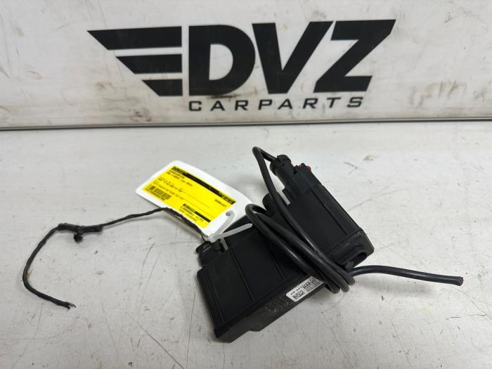 Gebruikte Boordcomputer BMW 3 serie Touring (F31) 318i 1.5 TwinPower Turbo 12V Prijs € 19,89 Margeregeling aangeboden door DVZ Carparts
