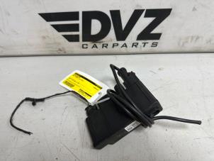 Gebruikte Computer boord BMW 3 serie Touring (F31) 318i 1.5 TwinPower Turbo 12V Prijs € 19,89 Margeregeling aangeboden door DVZ Carparts