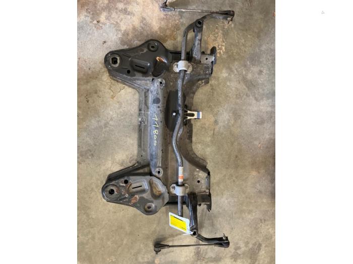 Gebruikte Subframe Peugeot 208 II (UB/UH/UP) 1.2 Vti 12V PureTech 75 Prijs € 199,99 Margeregeling aangeboden door DVZ Carparts