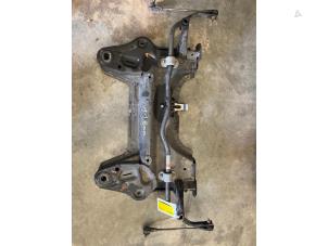 Gebruikte Subframe Peugeot 208 II (UB/UH/UP) 1.2 Vti 12V PureTech 75 Prijs € 199,99 Margeregeling aangeboden door DVZ Carparts
