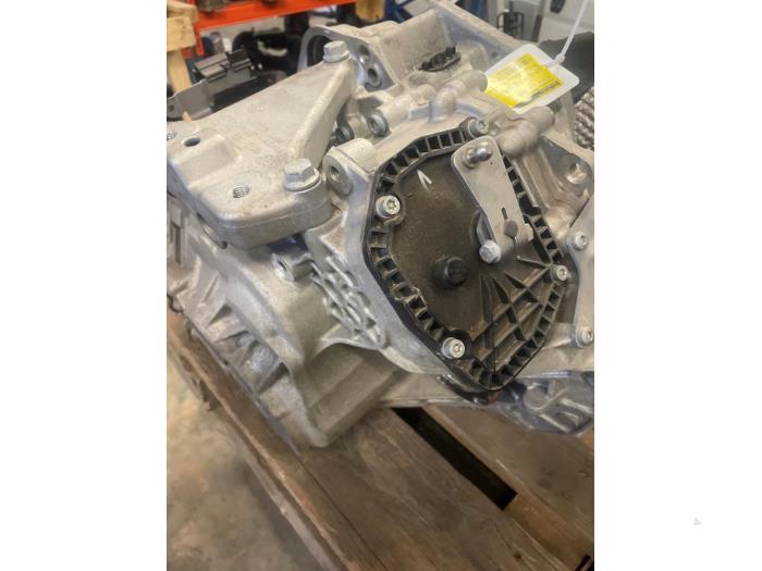 Gebruikte Automaatbak Volkswagen Polo VI (AW1) 1.0 TSI 12V Prijs € 999,00 Margeregeling aangeboden door DVZ Carparts