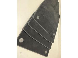 Gebruikte Matten Set Volkswagen ID.4 (E21) GTX 4Motion 77 kWh Prijs € 90,75 Inclusief btw aangeboden door DVZ Carparts