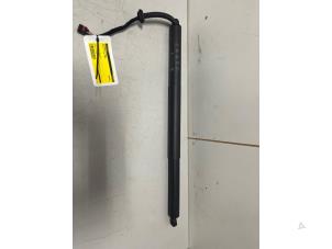 Gebruikte Achterklep motor Volkswagen ID.4 (E21) GTX 4Motion 77 kWh Prijs € 235,95 Inclusief btw aangeboden door DVZ Carparts