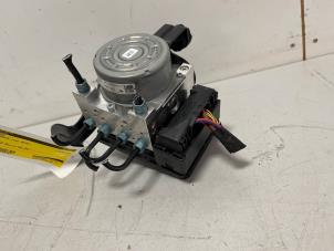 Gebruikte ABS Pomp BMW 3 serie Touring (F31) 318i 1.5 TwinPower Turbo 12V Prijs € 115,00 Margeregeling aangeboden door DVZ Carparts