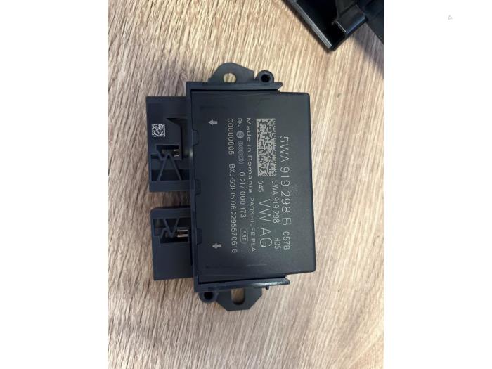 Gebruikte PDC Module Audi RS 3 Sportback (8YA) 2.5 TFSI 20V Quattro Prijs € 89,99 Margeregeling aangeboden door DVZ Carparts