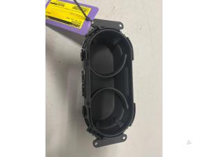 Gebruikte Bekerhouder Audi RS 3 Sportback (8YA) 2.5 TFSI 20V Quattro Prijs € 24,99 Margeregeling aangeboden door DVZ Carparts