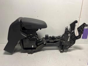 Gebruikte Armleuning Ford Kuga II 1.5 EcoBoost 16V 182 4x4 Prijs € 39,99 Margeregeling aangeboden door DVZ Carparts