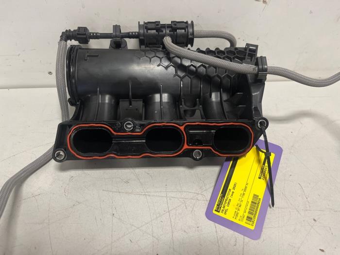 Gebruikte Inlaatspruitstuk Opel Corsa F (UB/UH/UP) 1.2 Turbo 12V 100 Prijs € 59,99 Margeregeling aangeboden door DVZ Carparts