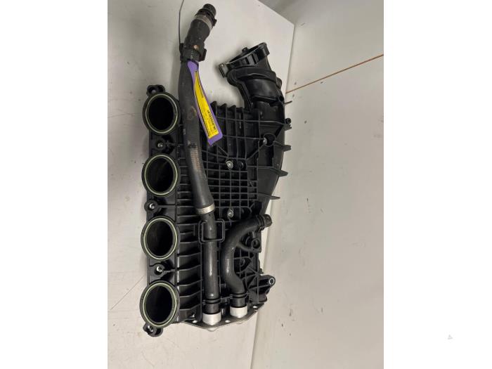 Gebruikte Inlaatspruitstuk BMW 2-Serie Prijs € 275,00 Margeregeling aangeboden door DVZ Carparts