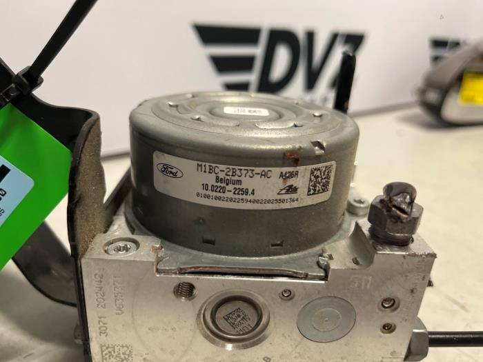 Gebruikte ABS Pomp Ford Fiesta 7 1.0 EcoBoost 12V Prijs € 199,95 Margeregeling aangeboden door DVZ Carparts
