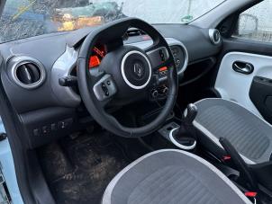 Gebruikte Airbag set + dashboard Renault Twingo III (AH) 1.0 SCe 70 12V Prijs € 999,99 Margeregeling aangeboden door DVZ Carparts