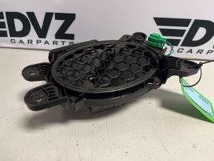 Gebruikte Subwoofer Ford Kuga III (DFK) 1.5 EcoBoost 12V 150 Prijs € 125,00 Margeregeling aangeboden door DVZ Carparts