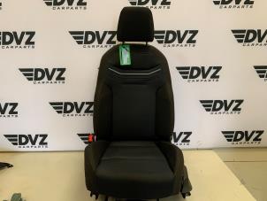 Gebruikte Voorstoel links Seat Arona (KJX) 1.0 TSI 12V Prijs € 241,99 Inclusief btw aangeboden door DVZ Carparts