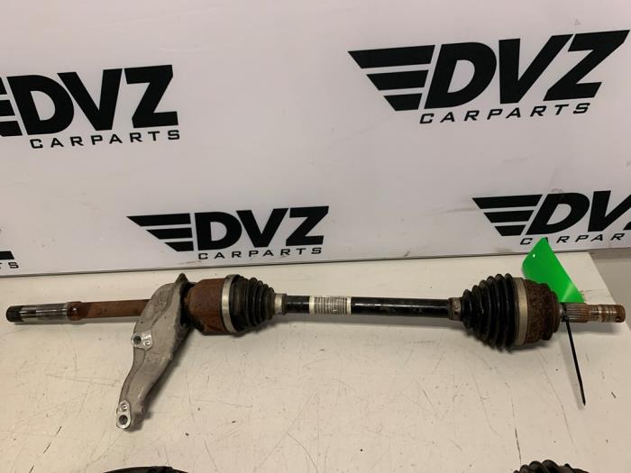 Gebruikte Steekas rechts-achter Opel Corsa F (UB/UH/UP) 1.2 12V 75 Prijs € 84,00 Margeregeling aangeboden door DVZ Carparts