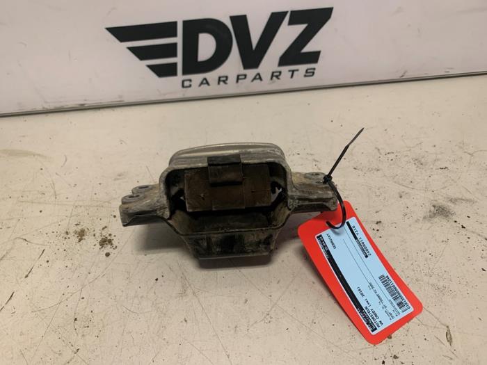 Gebruikte Motorsteun Volkswagen Caddy IV 2.0 TDI 102 Prijs € 25,00 Margeregeling aangeboden door DVZ Carparts