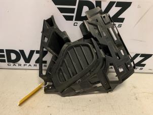 Gebruikte Bumper Rooster Volkswagen Taigo 1.0 TSI 95 12V Prijs € 42,35 Inclusief btw aangeboden door DVZ Carparts