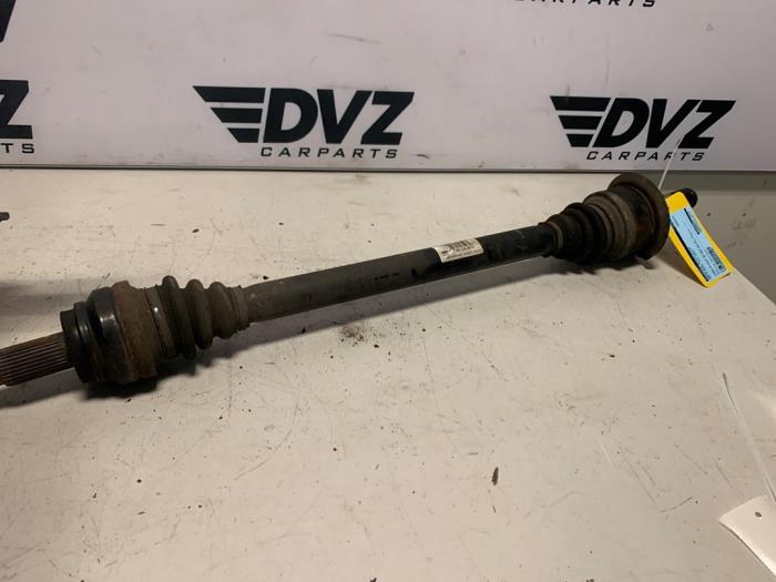 Gebruikte Aandrijfas rechts-achter BMW 5 serie (F10) 523i 24V Prijs € 75,00 Margeregeling aangeboden door DVZ Carparts
