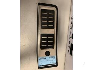 Gebruikte Voetsteun Audi S5 Sportback (F5A/F5F) 3.0 TFSI V6 24V Prijs € 38,72 Inclusief btw aangeboden door DVZ Carparts