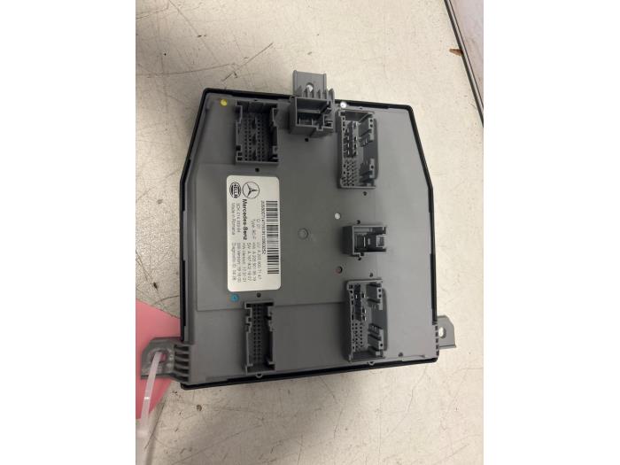 Gebruikte Computer Body Control Mercedes C Estate AMG (S205) C-63 S,Edition 1 AMG 4.0 V8 Biturbo Prijs € 108,89 Inclusief btw aangeboden door DVZ Carparts