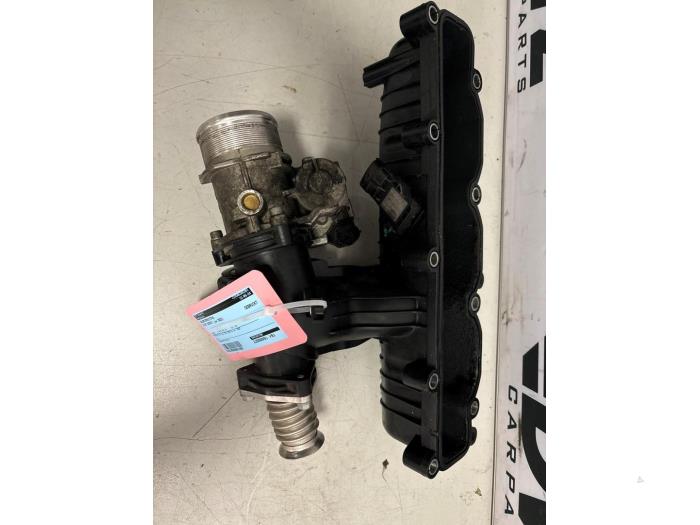 Gebruikte Inlaatspruitstuk Fiat Ducato (250) 2.3 D 140 Multijet AdBlue Prijs € 85,00 Margeregeling aangeboden door DVZ Carparts