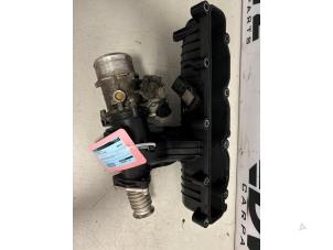 Gebruikte Inlaatspruitstuk Fiat Ducato (250) 2.3 D 140 Multijet AdBlue Prijs € 85,00 Margeregeling aangeboden door DVZ Carparts