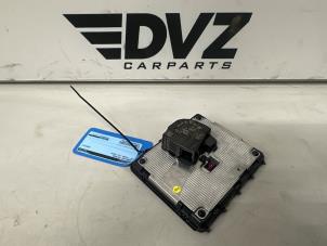 Gebruikte Draadloze oplader Volkswagen Tiguan (CT1) 1.5 eTSI 150 Prijs € 249,99 Inclusief btw aangeboden door DVZ Carparts