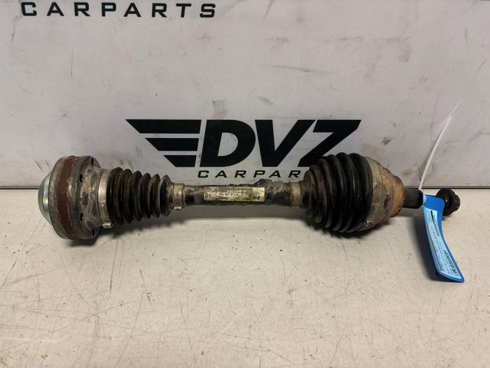 Gebruikte Aandrijfas links-voor Volkswagen Golf VII Variant (AUVV) 2.0 TDI 16V Prijs € 35,01 Inclusief btw aangeboden door DVZ Carparts