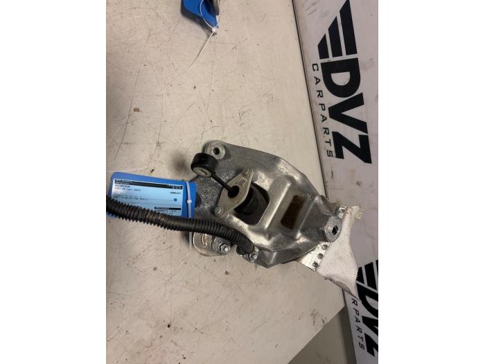 Gebruikte Motorsteun Audi A4 (B9) 2.0 40 TFSI Mild hybrid 16V Prijs € 48,39 Inclusief btw aangeboden door DVZ Carparts