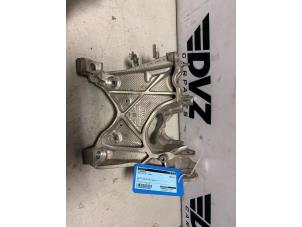 Gebruikte Motorsteun Audi A4 (B9) 2.0 40 TFSI Mild hybrid 16V Prijs € 48,39 Inclusief btw aangeboden door DVZ Carparts