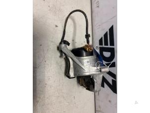 Gebruikte Motorsteun Audi A4 (B9) 2.0 40 TFSI Mild hybrid 16V Prijs € 102,85 Inclusief btw aangeboden door DVZ Carparts