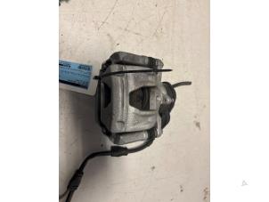 Gebruikte Remklauw (Tang) links-achter Audi A5 (F53/F5P) Prijs € 90,75 Inclusief btw aangeboden door DVZ Carparts