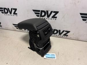 Gebruikte Armleuning Seat Ateca (5FPX) 1.5 TSI 16V Prijs € 199,95 Inclusief btw aangeboden door DVZ Carparts