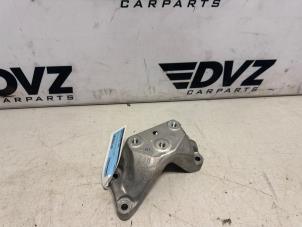 Gebruikte Versnellingsbak Steun Seat Ateca (5FPX) 1.5 TSI 16V Prijs € 24,95 Inclusief btw aangeboden door DVZ Carparts