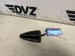 Gebruikte GPS Antenne Kia Ceed (CDB5/CDBB) 1.0i T-GDi 12V Prijs € 75,00 Inclusief btw aangeboden door DVZ Carparts