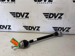 Gebruikte Aandrijfas rechts-voor Volkswagen Golf VIII Variant (GC5) 2.0 TDI BlueMotion 16V Prijs € 350,00 Inclusief btw aangeboden door DVZ Carparts