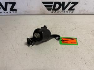 Gebruikte Motorsteun Ford Fiesta 7 1.0 EcoBoost 12V 125 Prijs € 34,95 Margeregeling aangeboden door DVZ Carparts