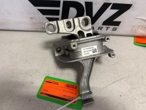 Gebruikte Motorsteun Volkswagen Golf VIII Variant (GC5) 2.0 TDI BlueMotion 16V Prijs € 59,00 Inclusief btw aangeboden door DVZ Carparts