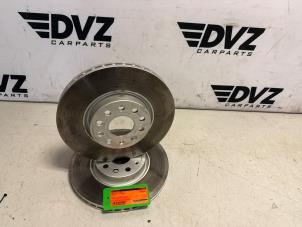 Gebruikte Remschijf voor Volkswagen Golf VIII (CD1) 1.5 TSI 16V Prijs € 181,44 Inclusief btw aangeboden door DVZ Carparts