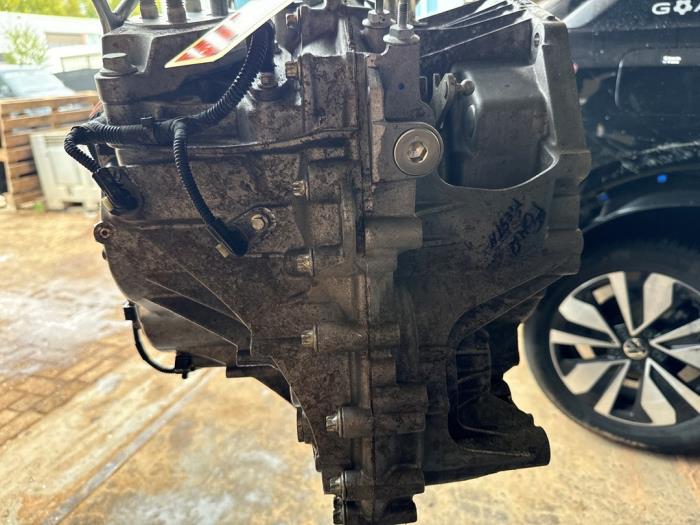 Versnellingsbak van een Ford Fiesta 7 1.0 EcoBoost 12V 125 2020