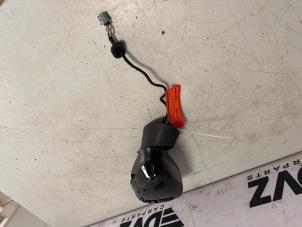 Gebruikte Buitenspiegel links Ford Fiesta 7 1.0 EcoBoost 12V 125 Prijs € 124,99 Margeregeling aangeboden door DVZ Carparts