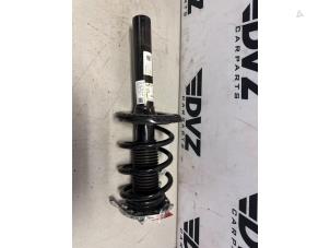 Gebruikte Mac Phersonpoot links-voor Volkswagen ID.Buzz Cargo (EBA) 59 kWh Prijs € 220,00 Inclusief btw aangeboden door DVZ Carparts