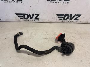 Gebruikte Waterpomp Seat Leon (KLB) 1.4 TSI e-HYBRID 204 16V Prijs € 50,00 Margeregeling aangeboden door DVZ Carparts