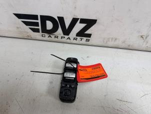 Gebruikte Ruit schakelaar elektrisch Mercedes C Estate (S206) C-200d 2.0 Turbo 16V Prijs € 60,44 Inclusief btw aangeboden door DVZ Carparts