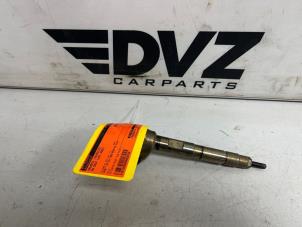 Gebruikte Injector brug Volkswagen Golf VIII (CD1) 2.0 TDI BlueMotion 16V Prijs € 100,00 Margeregeling aangeboden door DVZ Carparts