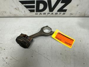 Gebruikte Zuiger Seat Ibiza V (KJB) 1.5 TSI Evo 16V Prijs € 59,99 Margeregeling aangeboden door DVZ Carparts