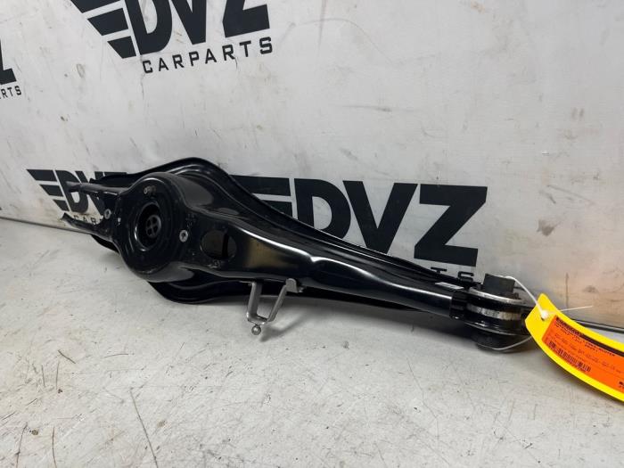 Veerschotel links-achter van een Volkswagen Golf VIII (CD1) 1.4 TSI 16V 2025