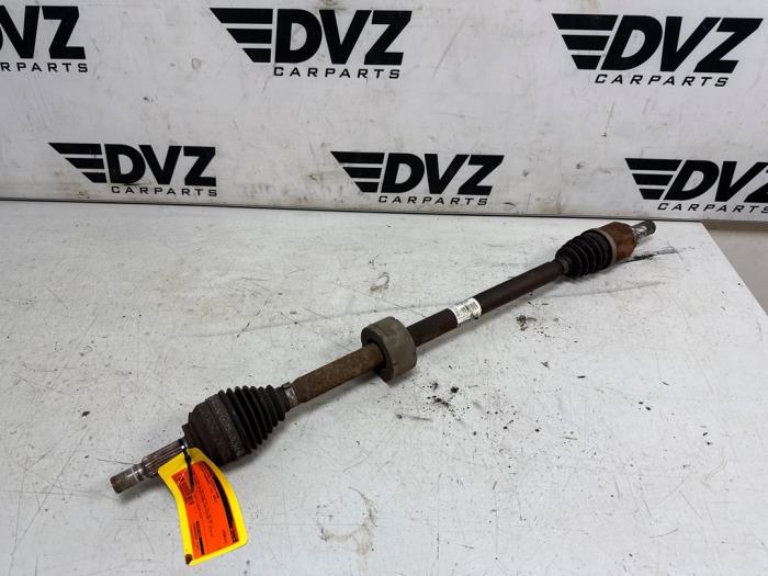 Gebruikte Aandrijfas rechts-voor Dacia Sandero II Prijs € 79,99 Inclusief btw aangeboden door DVZ Carparts